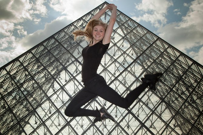 Professional Photo Shoot Walking Tour in Central Paris - Why a professional photo walk can be worth it in Paris
