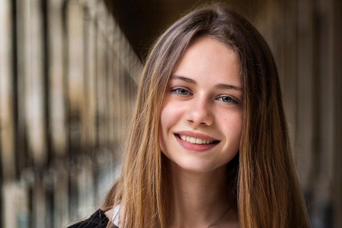 Professional Photo Shoot Walking Tour in Central Paris - What you receive after the camera stops