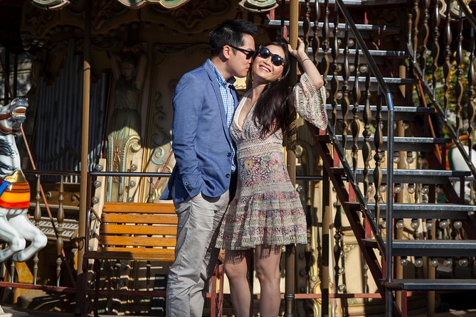 Professional Photo Shoot Walking Tour in Central Paris - The photographer’s style and who will enjoy it