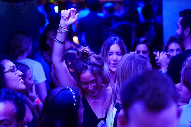 Riviera Bar Crawl Party with Free Shots and VIP Entry - Through Nice’s Old Town after dark