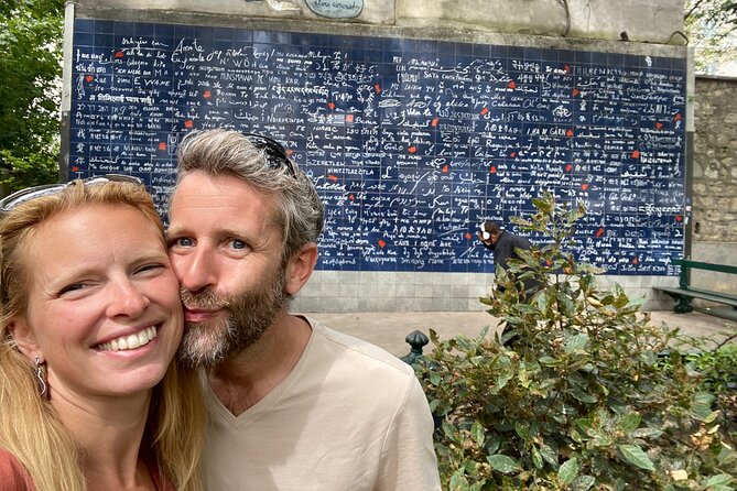 Romantic Montmartre: Paris Lost Lovers Exploration Game and Tour - Getting the technology right