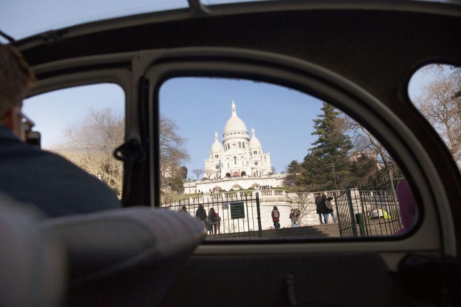 Romantic Paris Vintage Citroën 2CV Tour - Why a 2CV changes the Paris sightseeing game