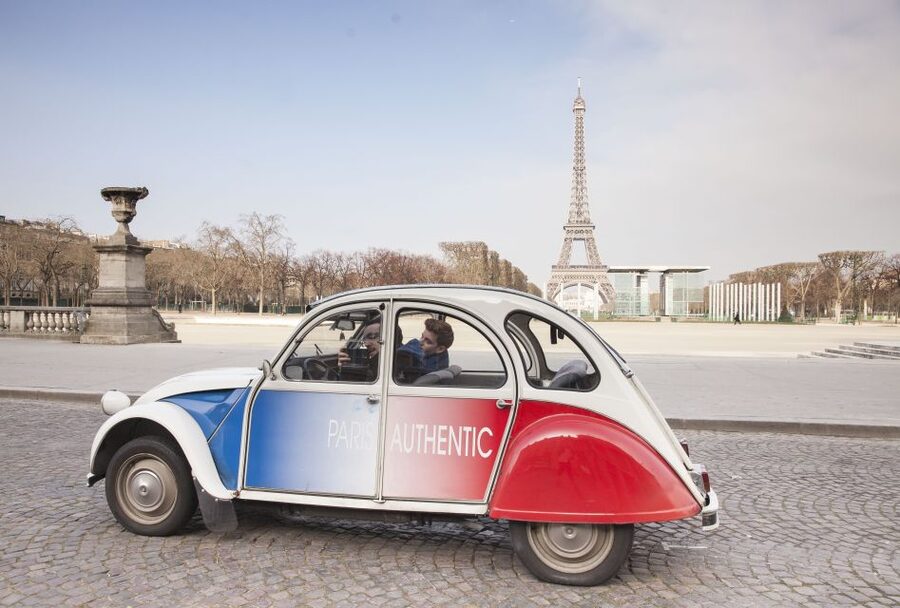 Romantic Paris Vintage Citroën 2CV Tour - From the Eiffel Tower to Montmartre