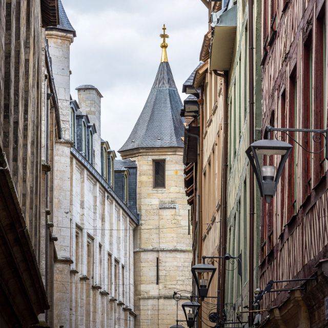Rouen: Guided Tour of the Historic Center - Saint-Maclou and the Flamboyant Gothic style