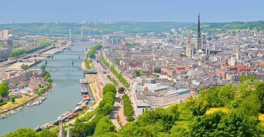 Rouen: Private custom tour with a local guide - The Guides and the Human Side of the Walk
