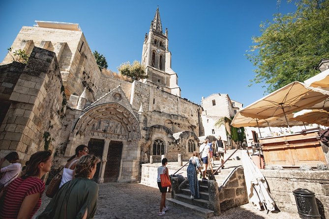 Saint-Emilion Electric Bike Day Tour with Wine Tastings & Lunch - Rain, heat, and the practical side of the ride