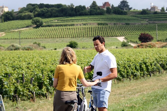 Saint Emilion Full Day Wine and Bike Tour - The first château and a picnic among the vines