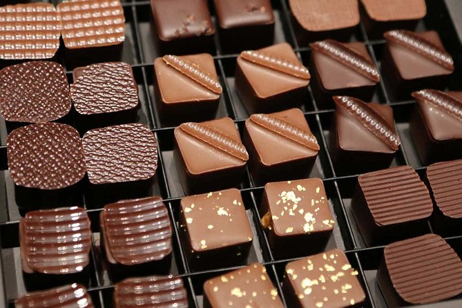 Saint-Germain The Original Chocolate Tasting Tour with Pastries and Macaron - Who Should Book This Saint-Germain Experience?
