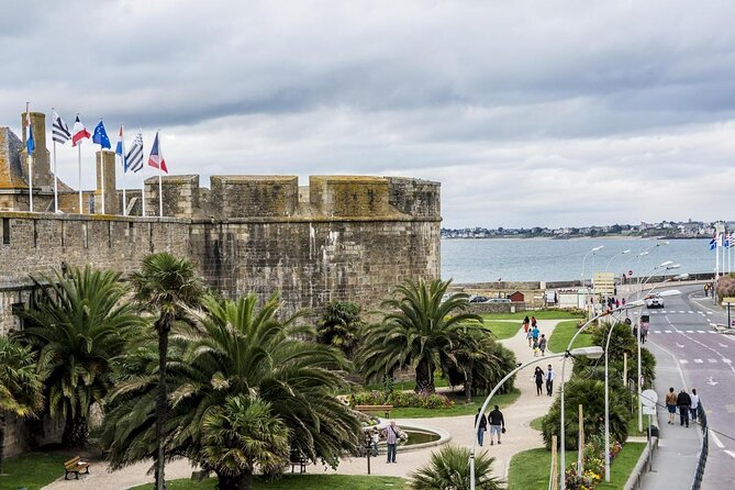 Saint-Malo: 1h30 guided boat trip (Commented FR & EN) - Key points to know before booking