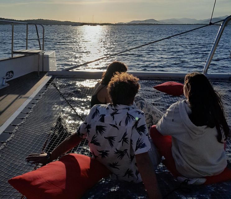 Saint-Raphaël : Sunset Cruise Cape Dramont & Golden Island - The return cruise under the last golden light
