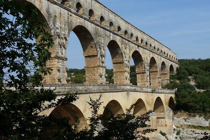 Saint Remy, Les Baux and Pont du Gard Small Group Half-Day Trip - Why this five-hour route works from Avignon