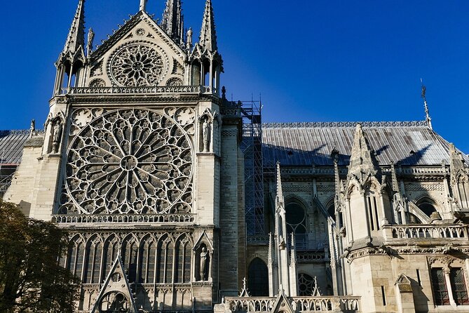 Sainte-Chapelle and Conciergerie Guided Tour with Ticket in Paris - Sainte-Chapelle and its walls of colored light
