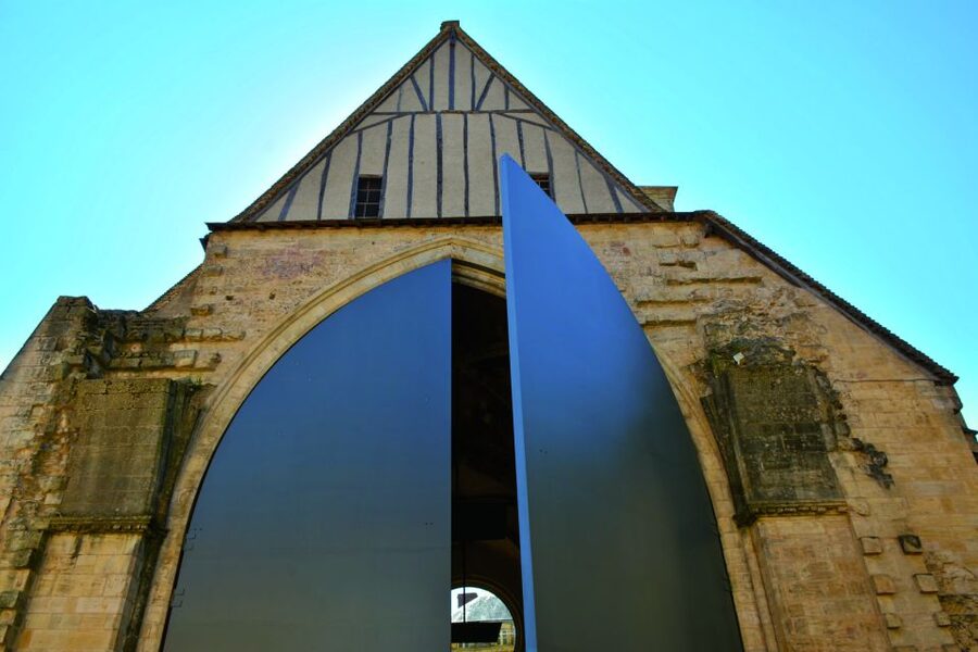Sarlat Gourmet Tour & Market Visit with Tastings - The third stop: walnuts and something sweet