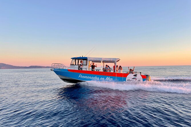 Scandola at sunset: Girolata & Corsican flavours - Scandola Nature Reserve from the water