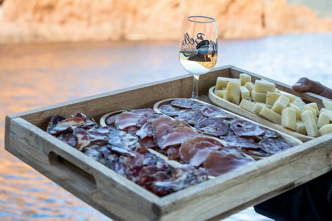Scandola at sunset: Girolata & Corsican flavours - Girolata, a village without a road