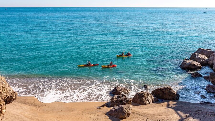 Sea kayak tour: Sète, the French pearl of the Mediterranean - Along the Corniche, toward the Théâtre de la Mer