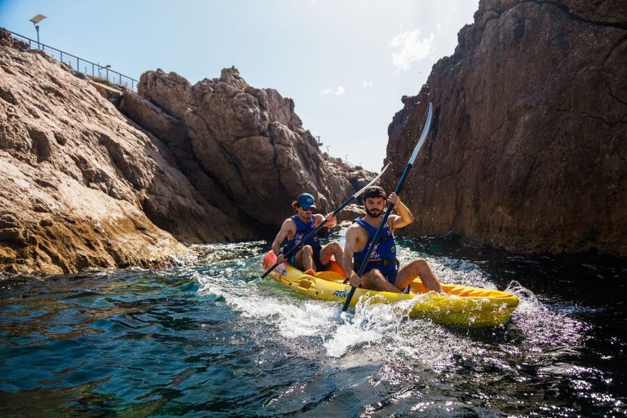 Sea kayak tour: Sète, the French pearl of the Mediterranean - Small caves, sea life, and a possible swim