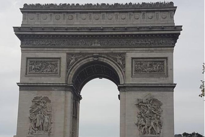 See 10+ Top Paris Sights, Fun Guide - Sacré-Cœur is more than a photo stop