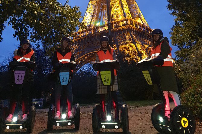 Segway by night ! Illuminated Paris - Why a Segway makes sense after sunset