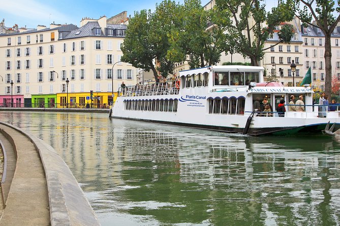 Seine River Cruise and Paris Canals Tour - The guide and onboard commentary