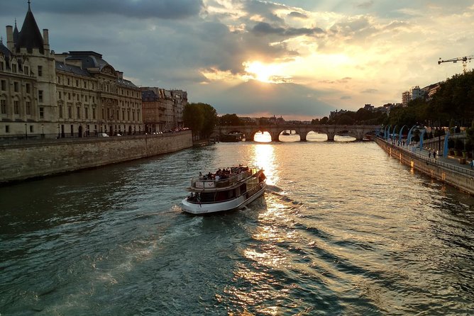 Seine River Cruise & French Crepe Tasting by the Eiffel Tower - Is the $26 price a good deal?