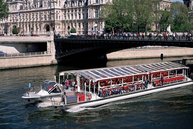 Seine River Cruise with Commentary 1 Hour - Daytime, Sunset, or Night Cruise?