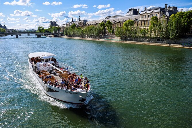 Seine River Guided Cruise by Vedettes de Paris - Musée d’Orsay and the city of artists