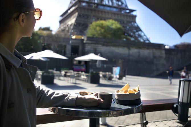 Seine River Sightseeing Cruise and Lunch at Le Bistro Parisien - Musée d’Orsay, the Louvre, and the bridges