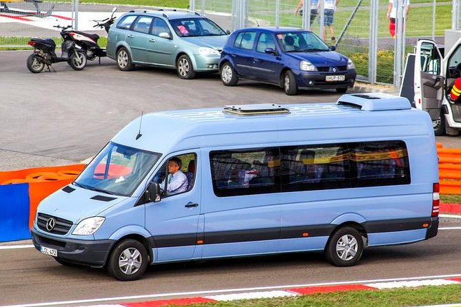 Shuttle Arrival Transfer from Paris Airport to Hotel/ Apartment - When a 24-hour service helps most