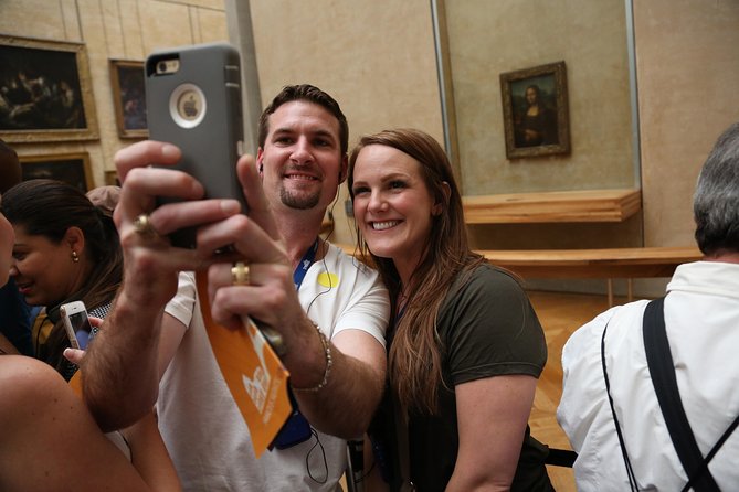 Small-Group Louvre Museum Masterpieces Tour with Access - Venus de Milo and the language of sculpture