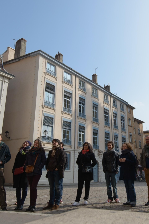 Storytelling tour of the Vieux-Lyon in French - A live performance, not a standard history walk