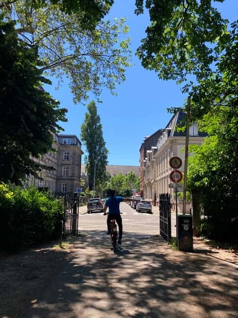Strasbourg: Bike Tour with a Guide bikes included - Starting in Petite France