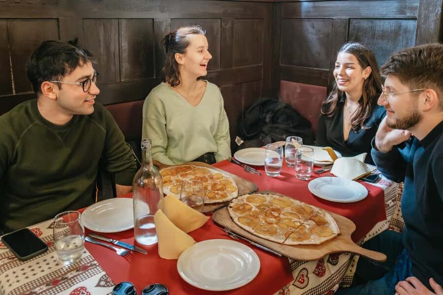 Strasbourg: Traditional Food Walking Tour with Tastings - Why food is the right way into Strasbourg