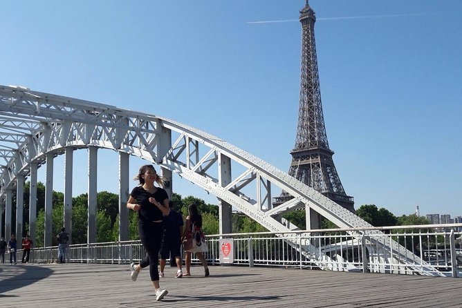 Sunrise Run & Sightseeing in Paris - What the guides add