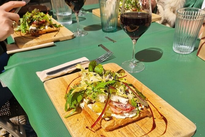 Taste Avignon – A Full French Culinary Tour by Do Eat Better - Rue de la Bonneterie: a Provençal aperitif