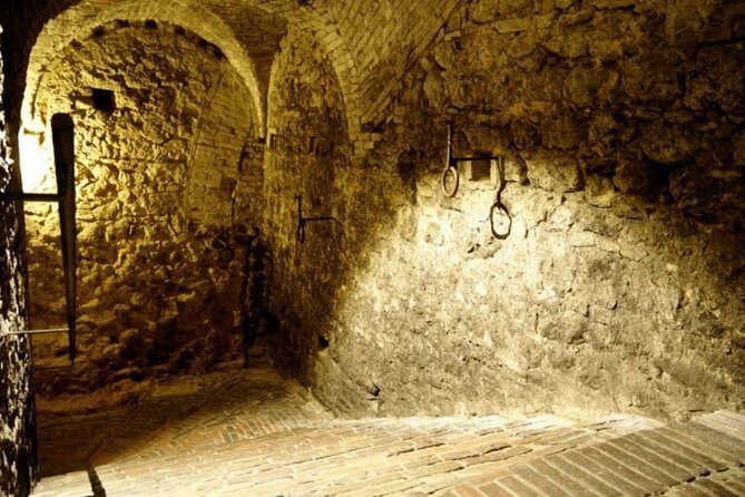 Tasting Tour in One of The Most Beautiful Cellars in the World - What you see beneath Via Ricci