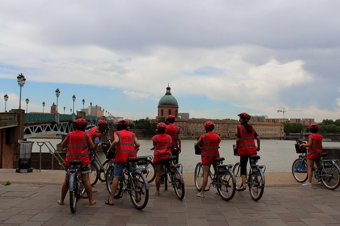 The essential of Toulouse by bike - Pont Neuf and the Prairie des Filtres