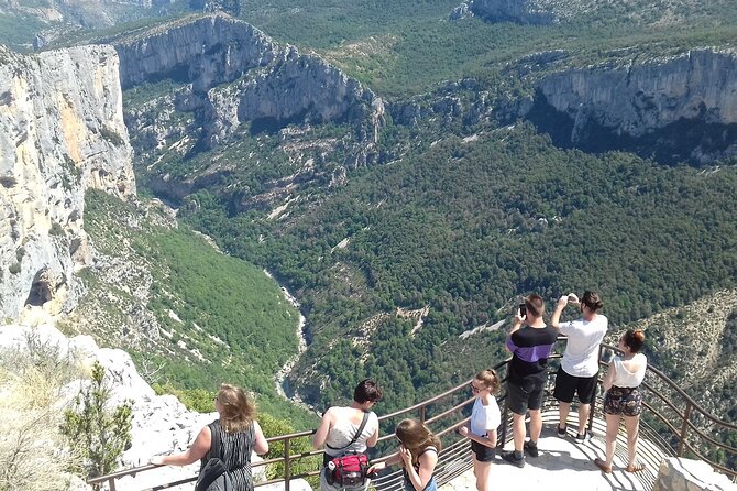 The Grand Canyon of Europe and Its Lavender Fields Small group - Moustiers-Sainte-Marie is the best village stop