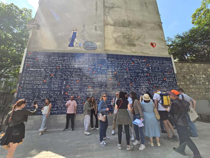 The historic district of Montmartre - Finding the artist stories in Montmartre