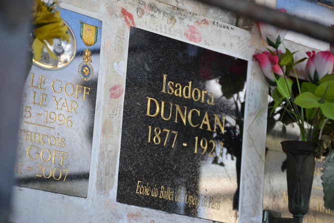 The Pere Lachaise Cemetery Private Tour - Why Père-Lachaise rewards a guided walk