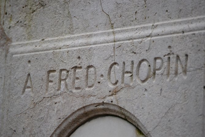 The Pere Lachaise Cemetery Private Tour - Chopin, Balzac, Oscar Wilde, and Jim Morrison