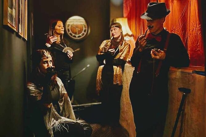 The “Un Train d’Enfer” room - What happens during the one-hour session