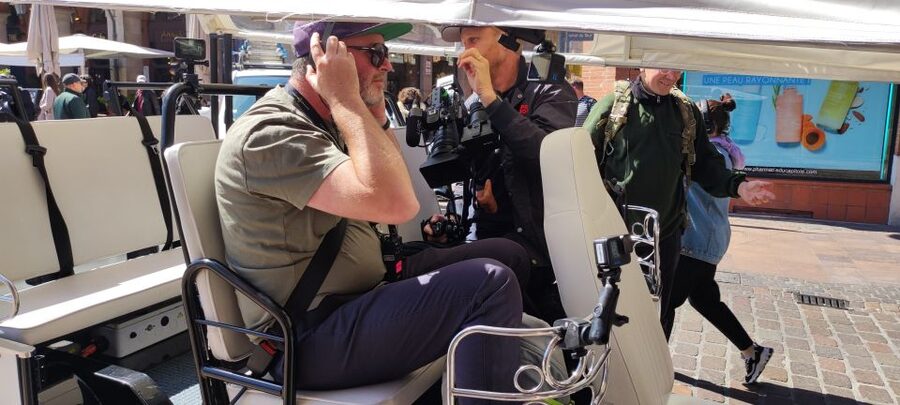 Toulouse: Electric Tuk-Tuk Tour with Photo Stops and Audio - Gardens, the Canal du Midi, and wider city views