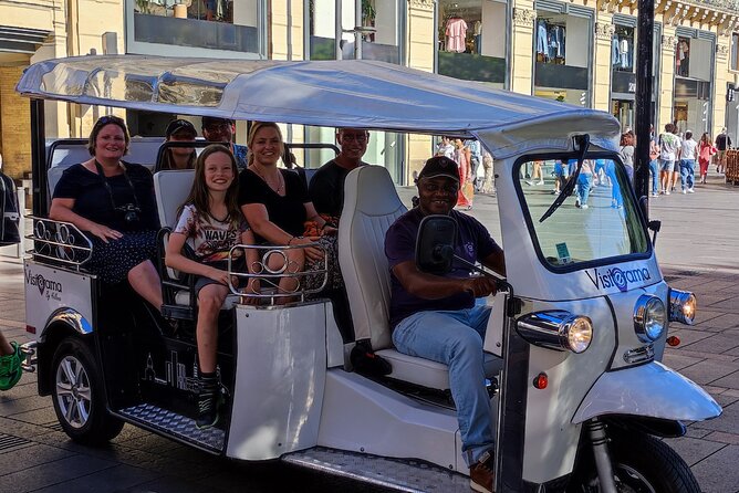 Toulouse Tour in Electric Tuk Tuk - The audio guide and the human touch