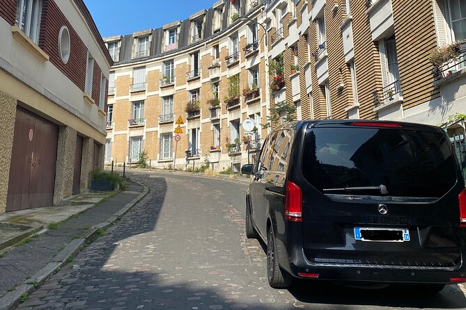 Transfer between Paris and airports CDG/ORLY/LBG (Van 8pax) - Return trips from Paris require the same attention to detail