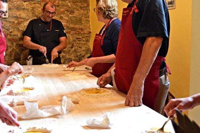 Tuscan Cooking Class - Traditional 5 course menù - The meal at the large table