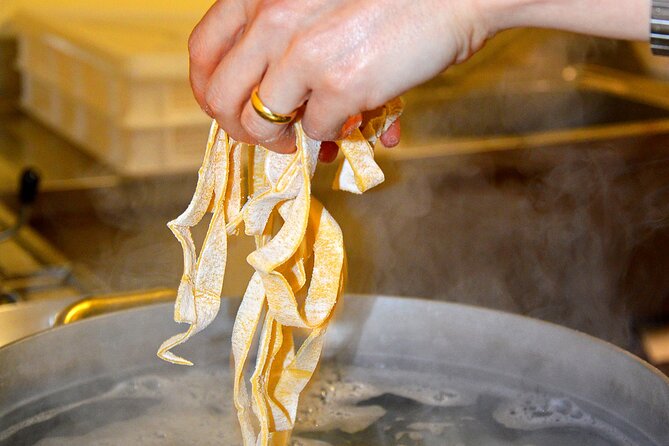 Tuscan Cooking Class -Traditional Pasta Menu - Starting with bruschette and Tuscan flavors