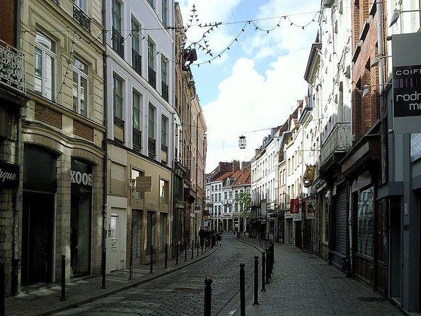 Unique Tour of Lille by Convertible 2CV - 1h00 - Key points before you book