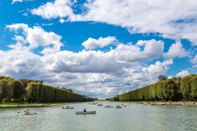 Versailles Domain Audio Guided Half Day Tour from Paris - The gardens, fountains, and Grand Canal