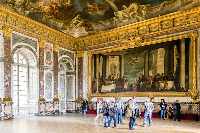 Versailles Domain Small-Group Guided Tour from Paris - One hour in the gardens